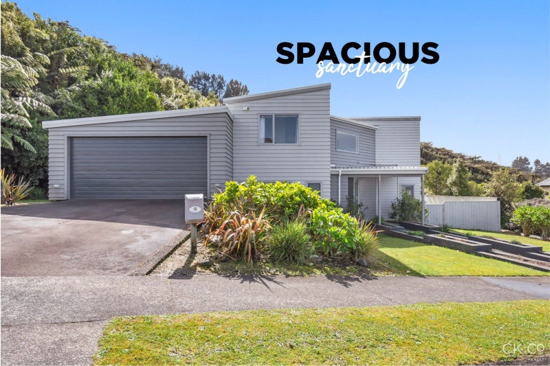 18 Arahiwi Grove, Tirohanga, Lower Hutt - Carousel 1
