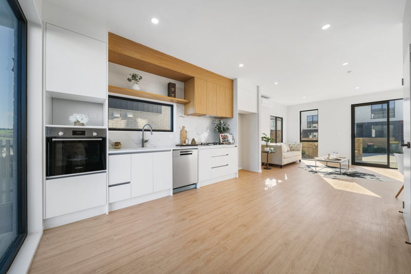 4 Mahogany Street, Westgate, Auckland - Carousel 2