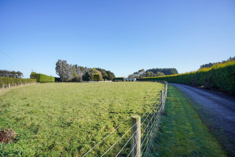 213 West Plains School Road, West Plains, Invercargill - Carousel 2