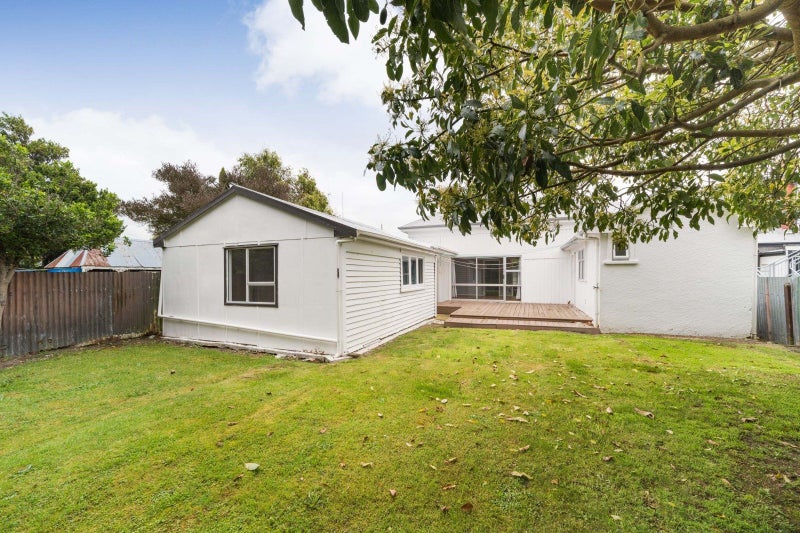 27 Waldegrave Street, Palmerston North, Palmerston North - Carousel 17
