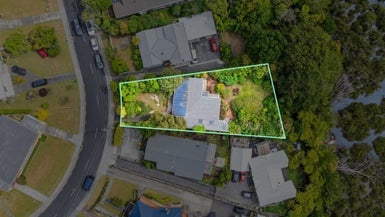 49 Jaemont Avenue, Te Atatu South, Auckland - Carousel 1