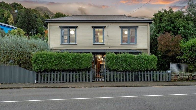 2 Brittan Terrace, Lyttelton, Lyttelton - Carousel 1