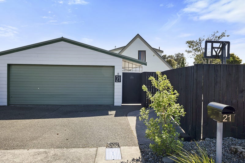 21 Rata Street, Upper Vogeltown, New Plymouth - Carousel 19