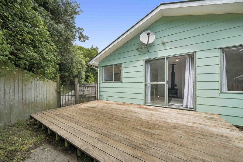 50 Cardiff Crescent, Cannons Creek, Porirua - Carousel 2