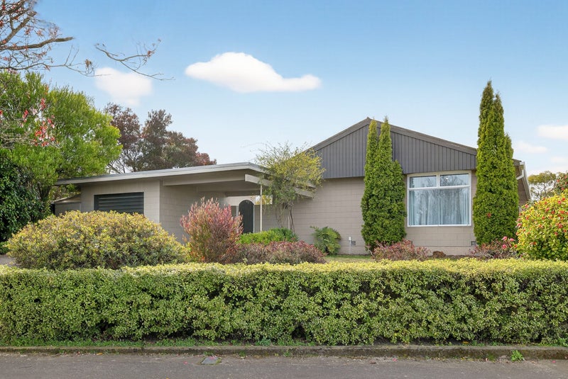 40 Harrowdale Drive, Avonhead, Christchurch - Carousel 1
