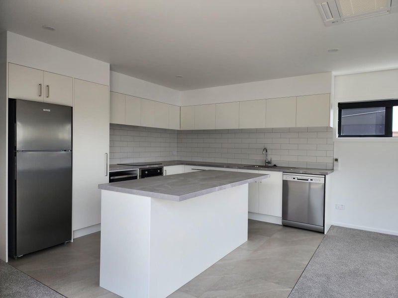 140A Ngamotu Road, Spotswood, New Plymouth - Carousel 2