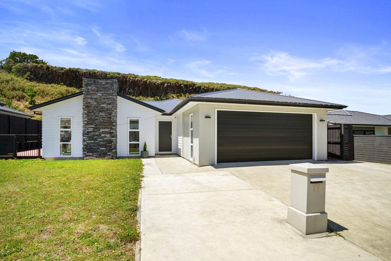 37 Brian Morgan Terrace, Wainuiomata, Lower Hutt - Carousel 2
