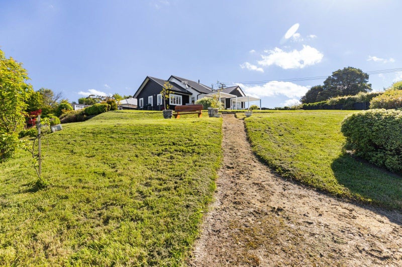 51 Coutts Way, Fitzherbert, Palmerston North, Manawatu / Whanganui - Carousel 50