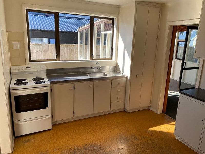 27 Reynolds Street, Taita, Lower Hutt - Carousel 2