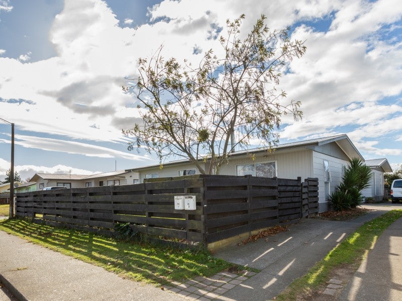 318A Portsmouth road, Flaxmere, Hastings - Carousel 8