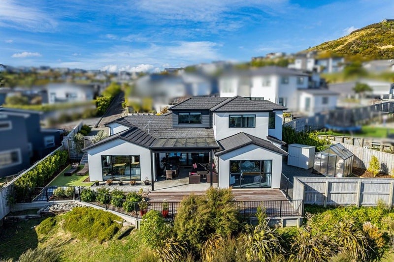 66 Endeavour Drive, Whitby, Porirua - Carousel 2