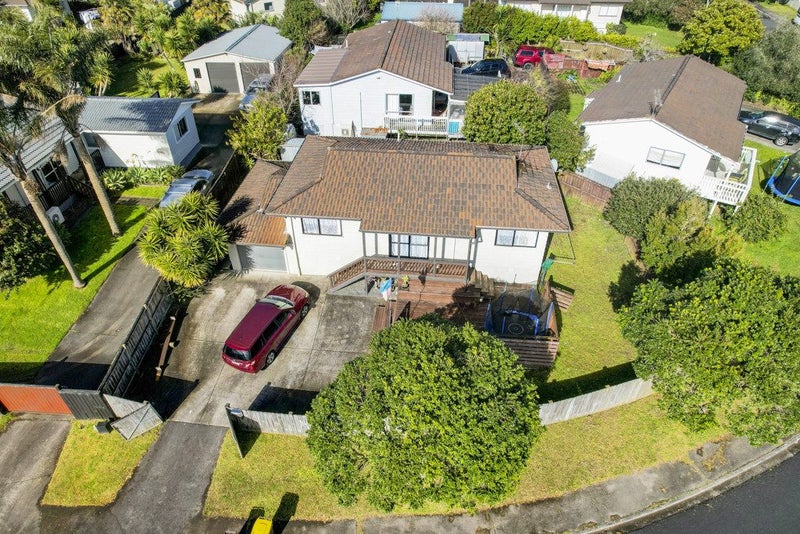 6 Katrina Place, Massey, Auckland - Carousel 1