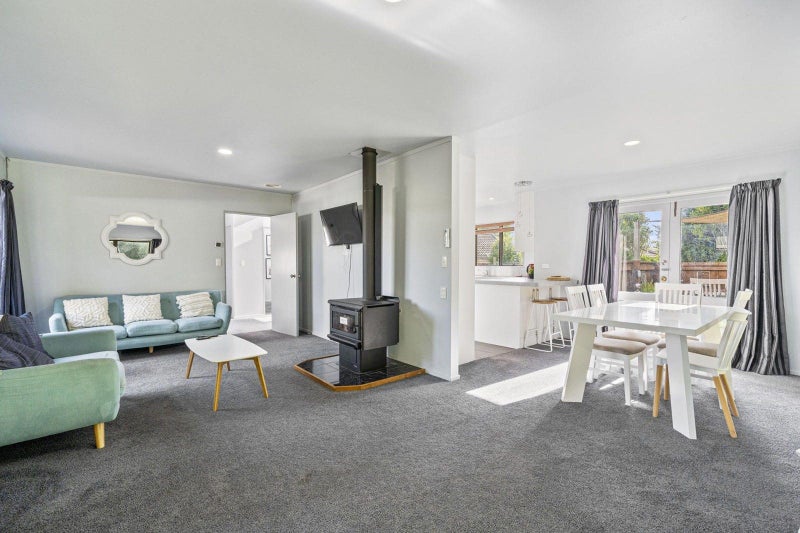 16 Tangitu Street, Motuoapa, Turangi - Carousel 1