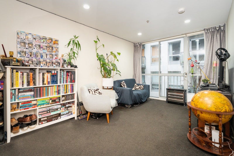 307/9 Gilmer Terrace, Wellington Central, Wellington - Carousel 1