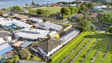 41 Eighteenth Avenue, Tauranga South, Tauranga - Carousel 1