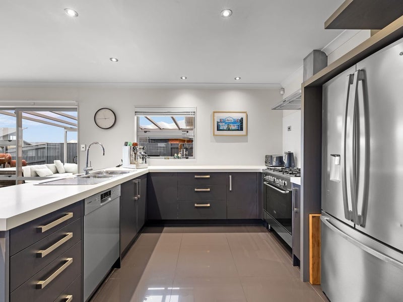 20 Rosalie Terrace, Kelvin Grove, Palmerston North - Carousel 2