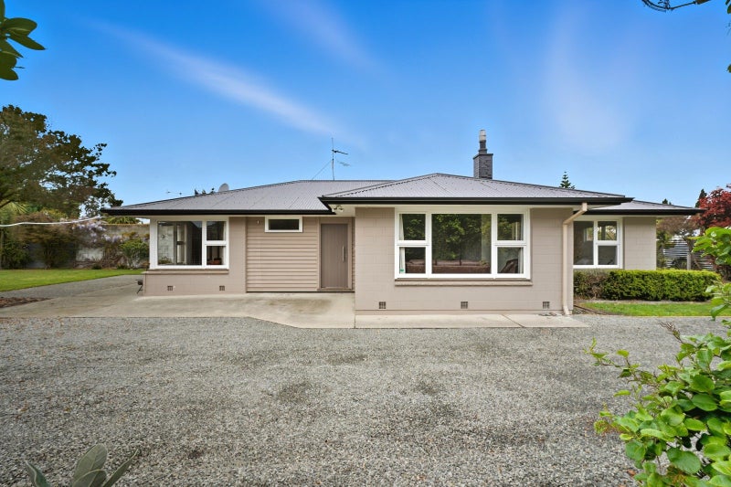 13 Gilbert Street, Amberley, Amberley - Carousel 2