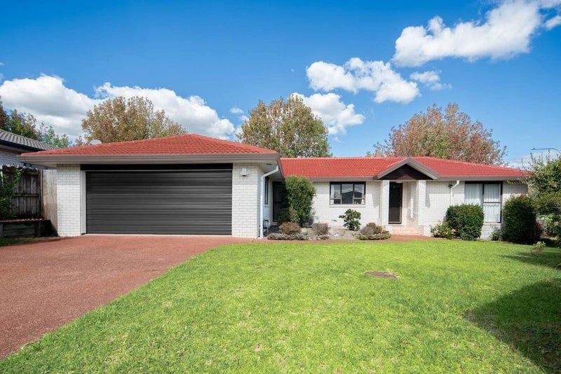 19 Adelphi Place, Albany, North Shore City, Auckland - Carousel 1