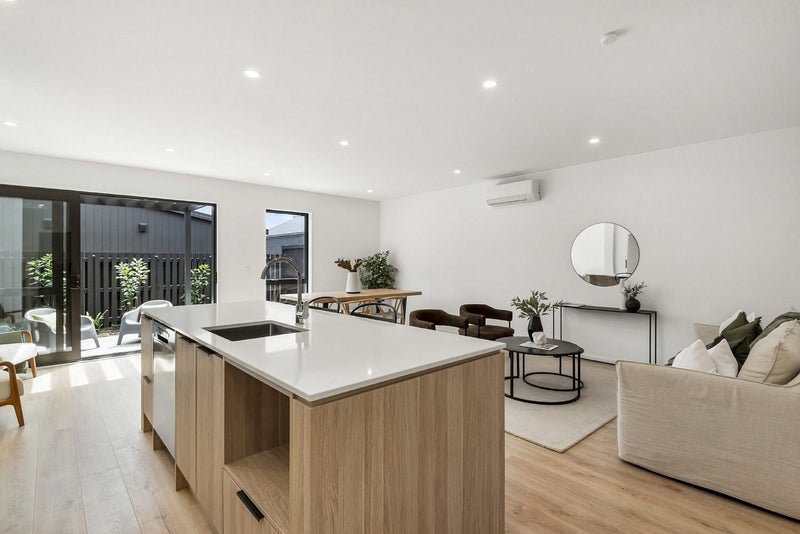 11 Reitu Rise, Stonefields, Auckland - Carousel 1