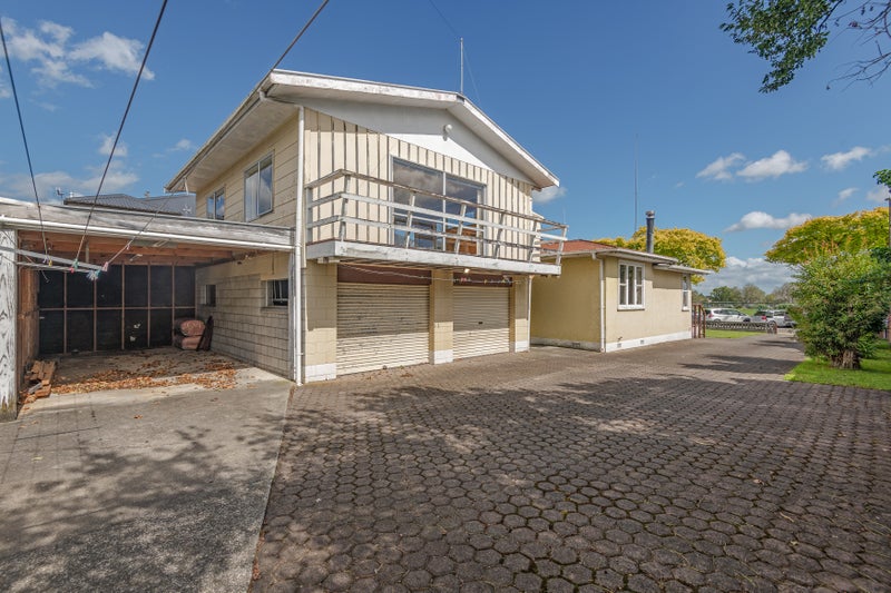 18 Freyberg Street, Roslyn, Palmerston North - Carousel 2