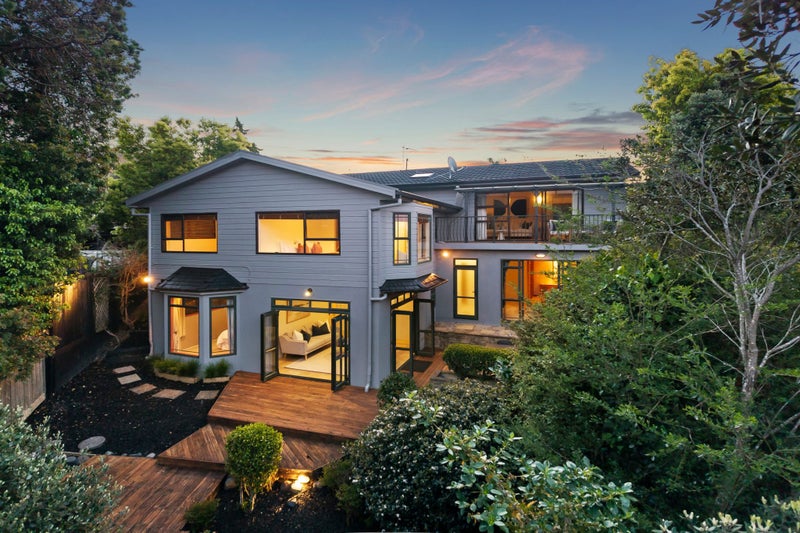 2/46 Matipo Road, Mairangi Bay, Auckland - Carousel 1
