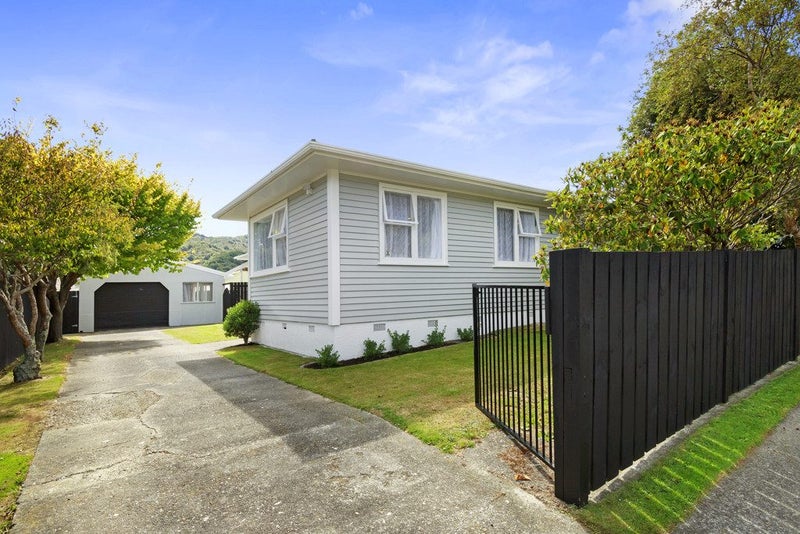 9 Mitimiti Grove, Wainuiomata, Lower Hutt - Carousel 1