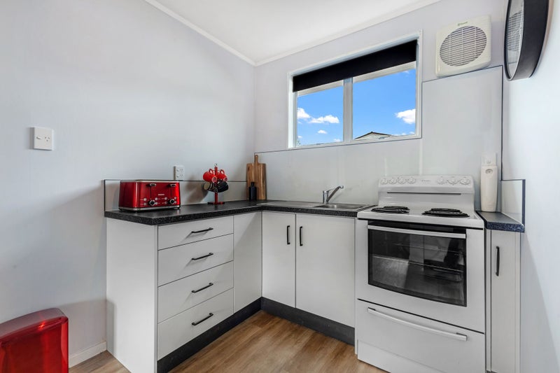 28B Ward Street, Aramoho, Whanganui - Carousel 2