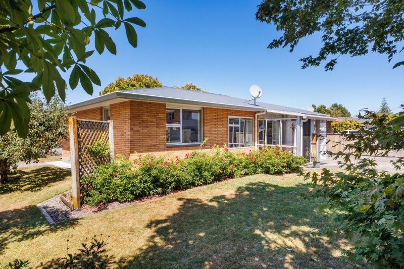 3 Ruamahanga Crescent, Terrace End, Palmerston North - Carousel 1