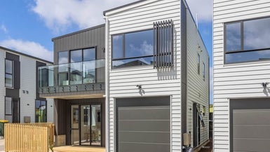 28B Dellwood Avenue, Henderson, Auckland - Carousel 1