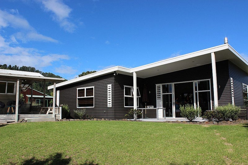 213 Waimaire Avenue, Matarangi, Whitianga - Carousel 1