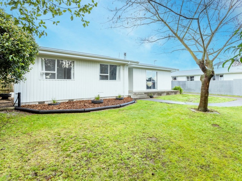 45 Livingstone Road, Flaxmere, Hastings - Carousel 1