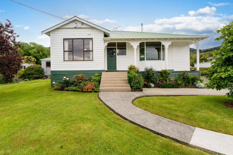 11 Hugh Street, Sawyers Bay, Port Chalmers - Carousel 2