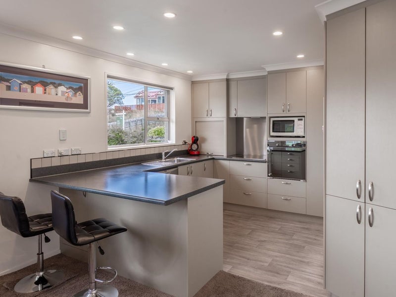 56 Glenpark Avenue, Mornington, Dunedin - Carousel 2