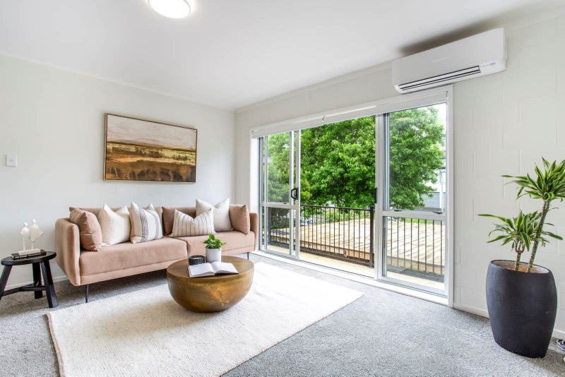 1/23 Don Croot Street, Western Springs, Auckland - Carousel 2