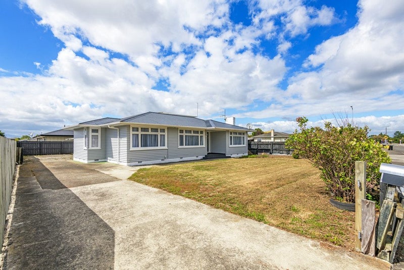 25 Makino Road, Feilding, Feilding - Carousel 1