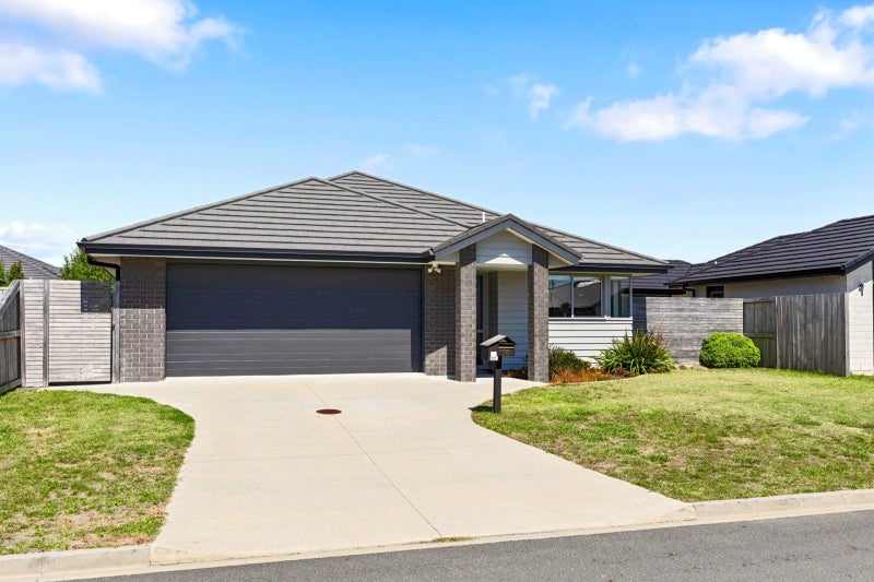 20 Kotiate Street, Papamoa Beach, Papamoa - Carousel 1