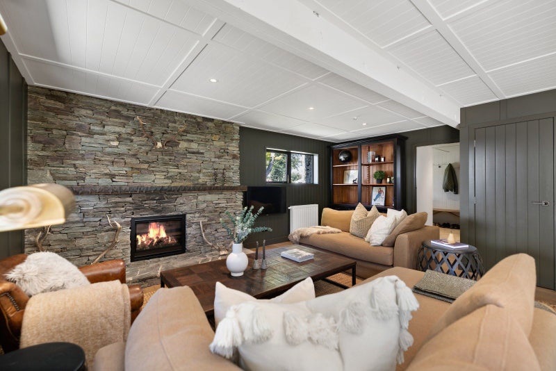 1 Thames Street, Arrowtown, Arrowtown - Carousel 2