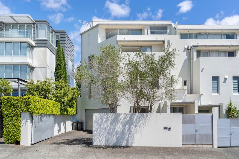 7 Taurarua Terrace, Parnell, Auckland - Carousel 1