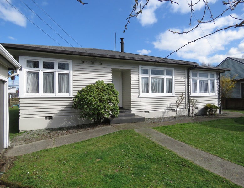 26 Main Street, Reefton, Reefton - Carousel 19
