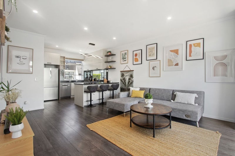 27 Marine Parade, Hobsonville, Auckland - Carousel 1
