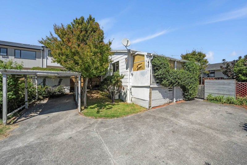 2/18 Binsted Road, New Lynn, Waitakere City, Auckland - Carousel 2