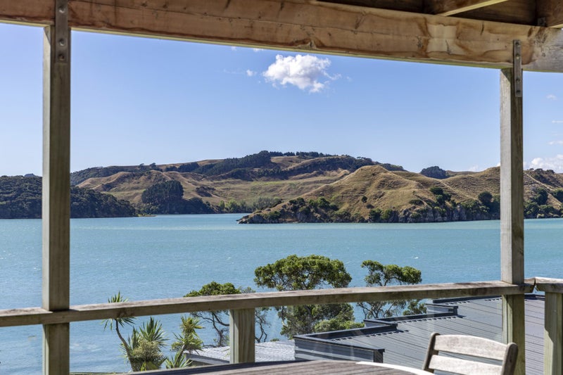 24C Rose Street, Raglan, Raglan - Carousel 1