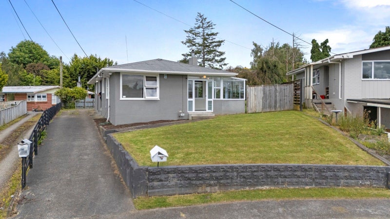 18 McClure Street, Feilding, Feilding - Carousel 1