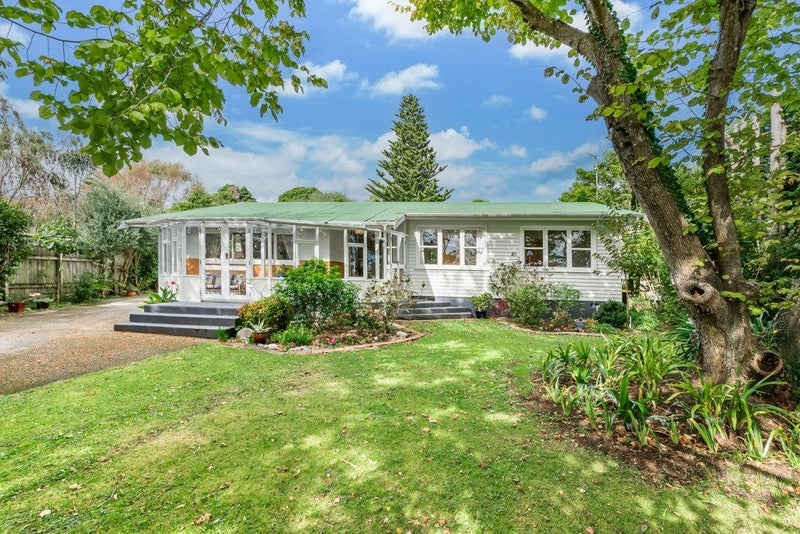 1 Sunshine Avenue, Paraparaumu, Kapiti Coast, Wellington - Carousel 1