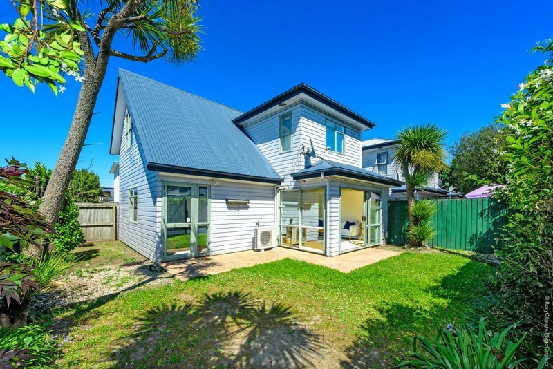 1/105 Barbour Street, Waltham, Christchurch - Carousel 1