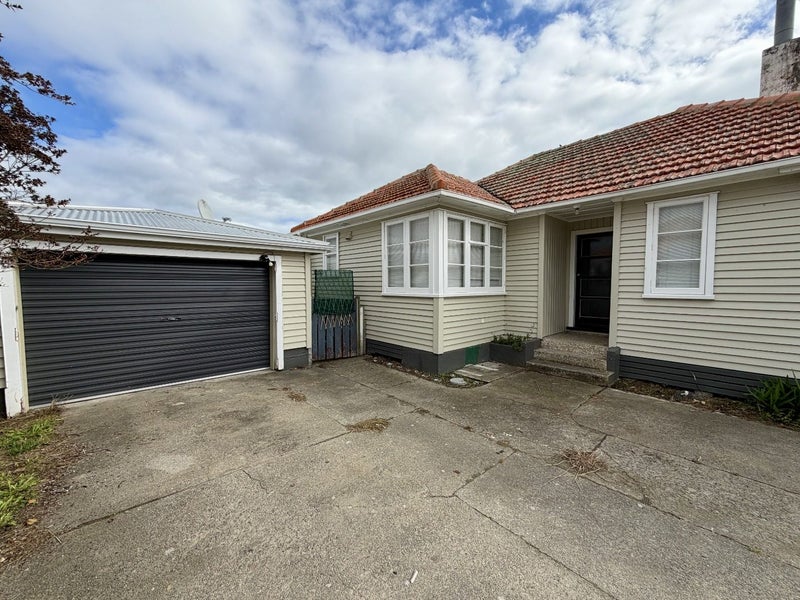 9 Goldsmith Crescent, Levin, Levin - Carousel 2