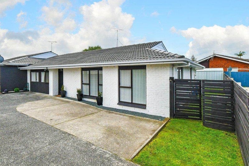 2/10 Ingram Street, Papakura, Papakura - Carousel 1