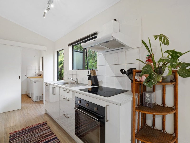 2/30 Anne McLean Drive, Bayview, Auckland - Carousel 2