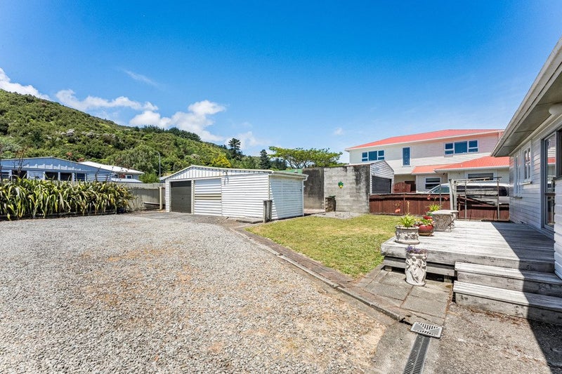 53 Peel Place, Wainuiomata, Lower Hutt - Carousel 19