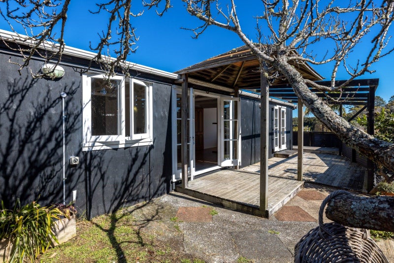 48A Erua Road, Ostend, Waiheke Island - Carousel 2